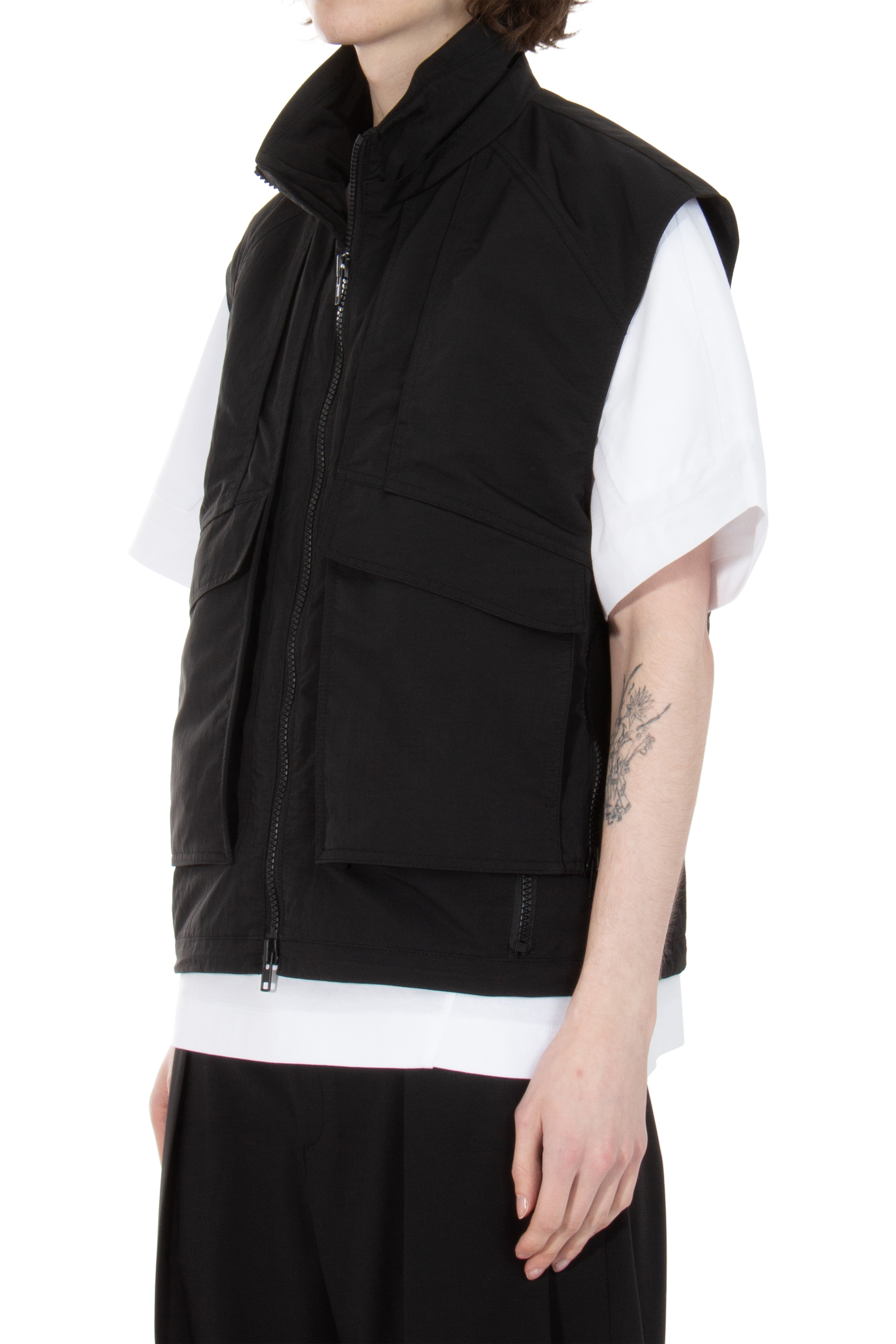 JUUN.J Pocket Cover Nylon Vest