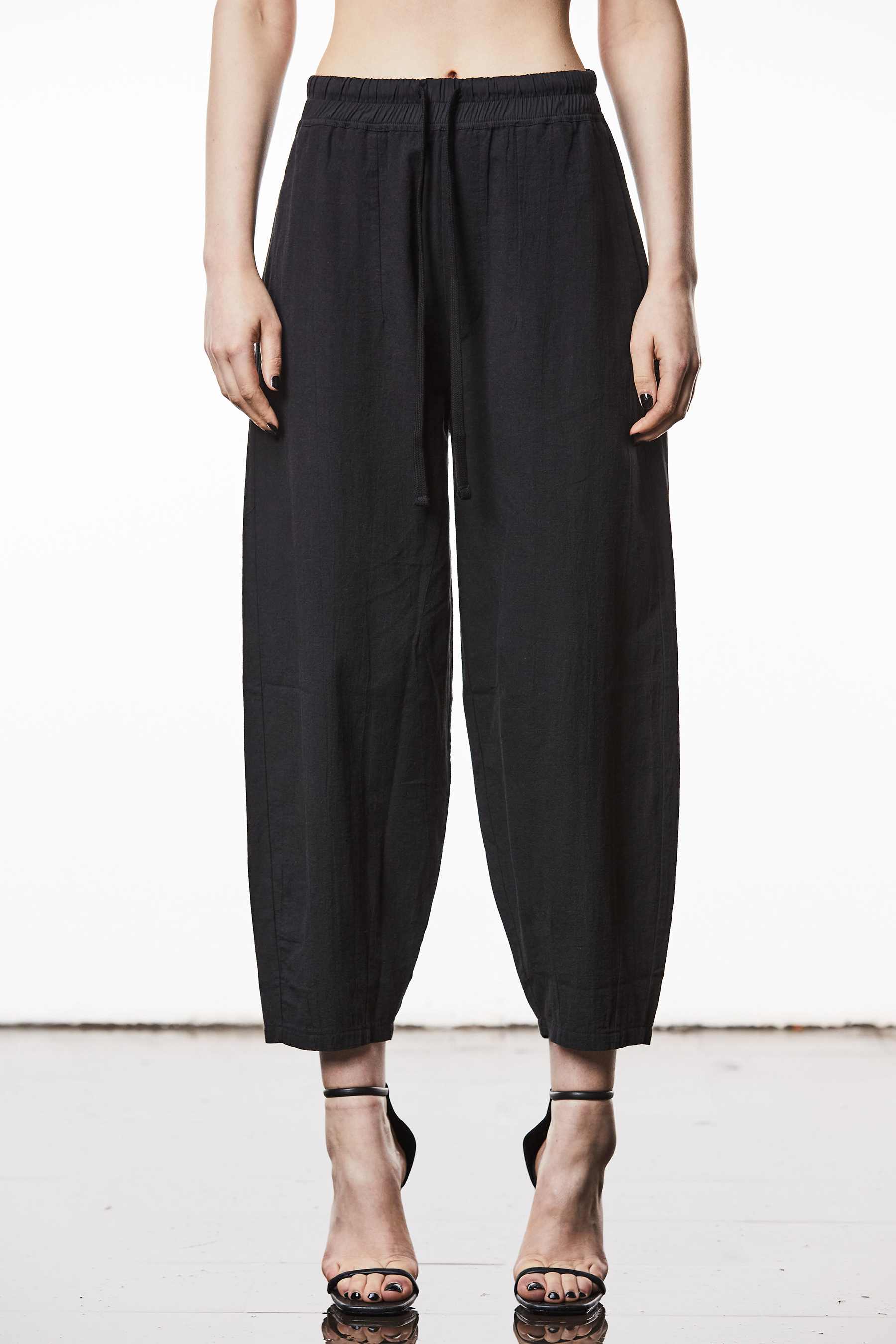 THOM KROM Relaxed Linen-Cotton Blend Pants