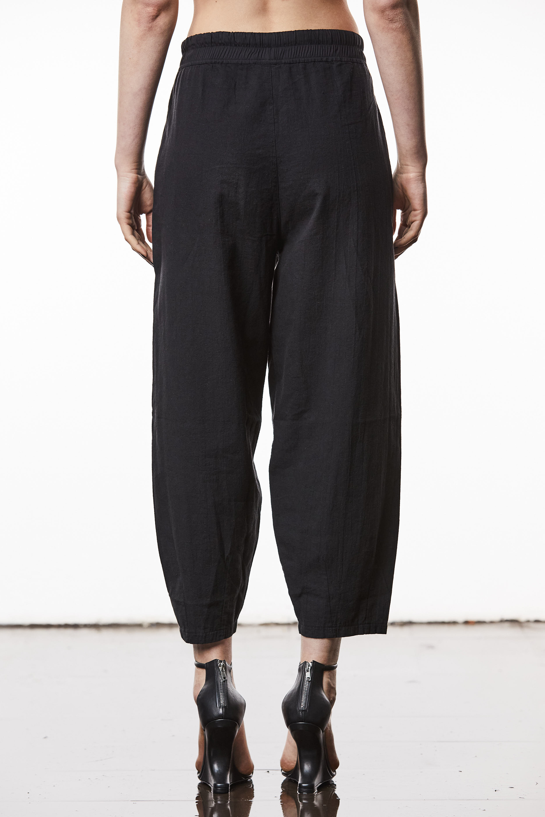 THOM KROM Relaxed Linen-Cotton Blend Pants