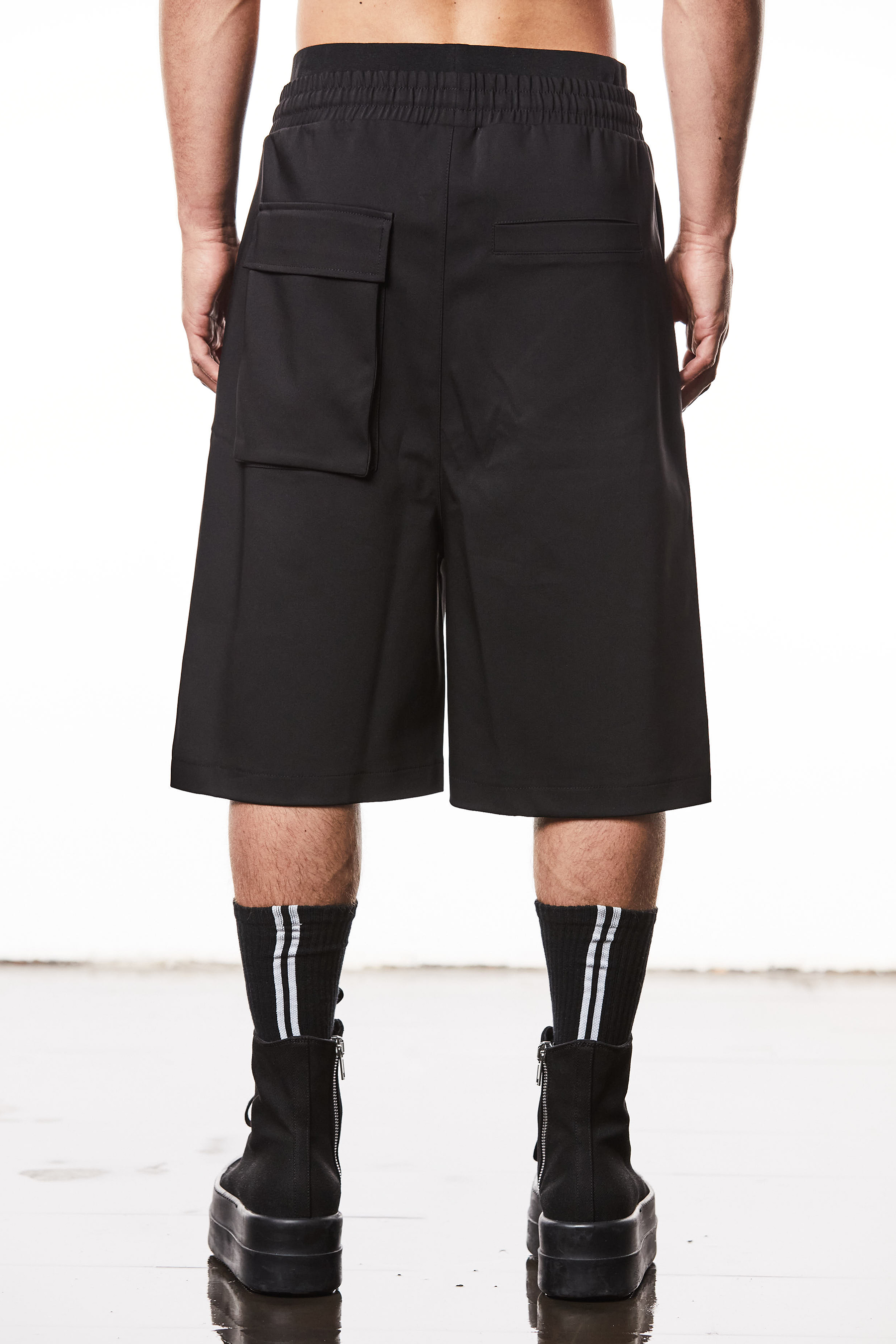 THOM KROM Wide Leg Cotton-Nylon Stretch Shorts