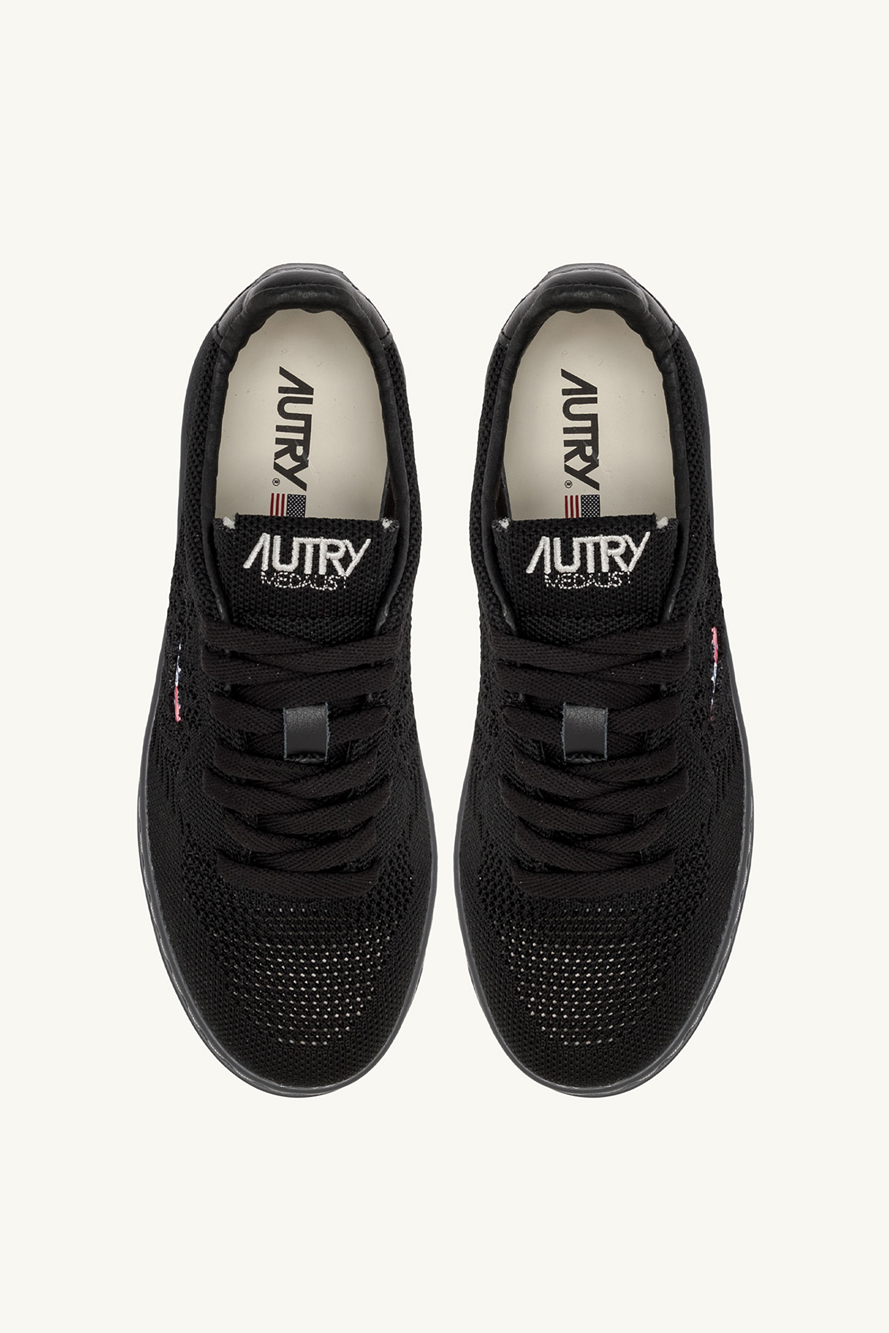 AUTRY Perforated Fabric Sneakers Medalist Easeknit Low