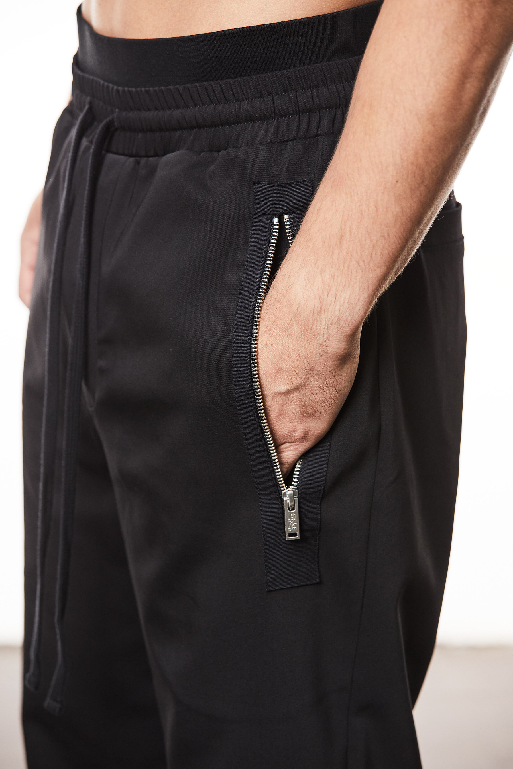 THOM KROM Straight Leg Cotton-Nylon Stretch Pants