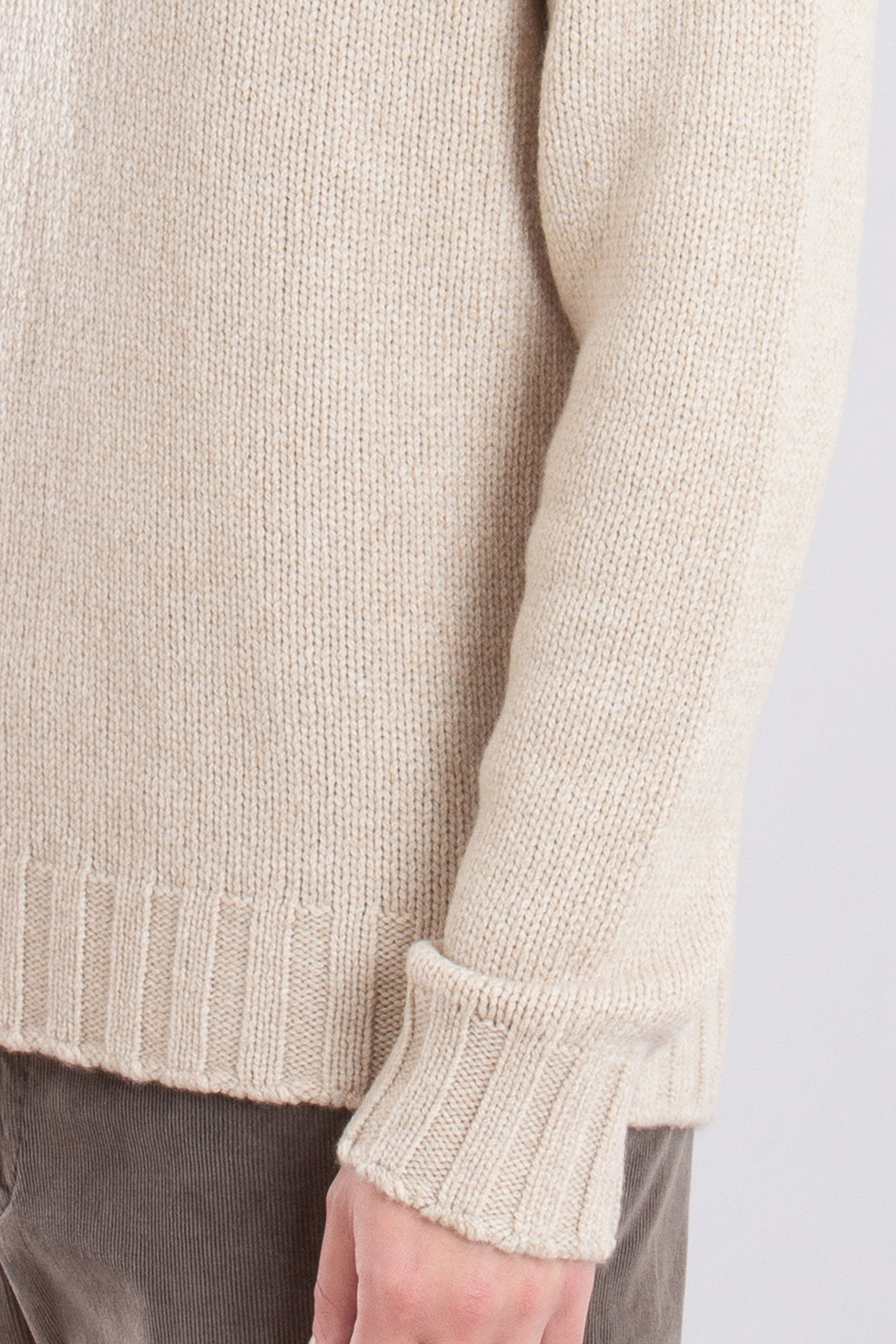 AIDA BARNI Cashmere V-Neck Sweater