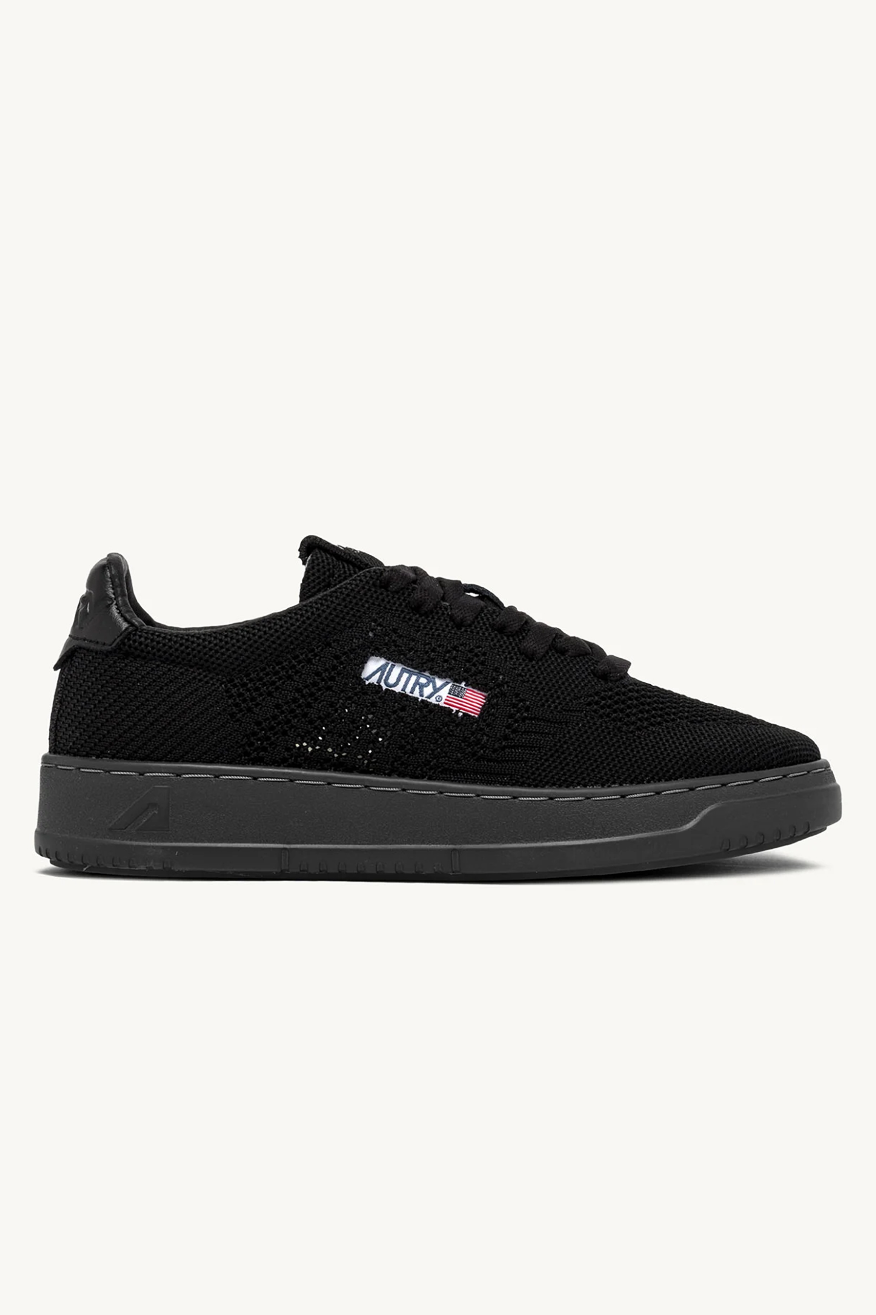 AUTRY Perforated Fabric Sneakers Medalist Easeknit Low