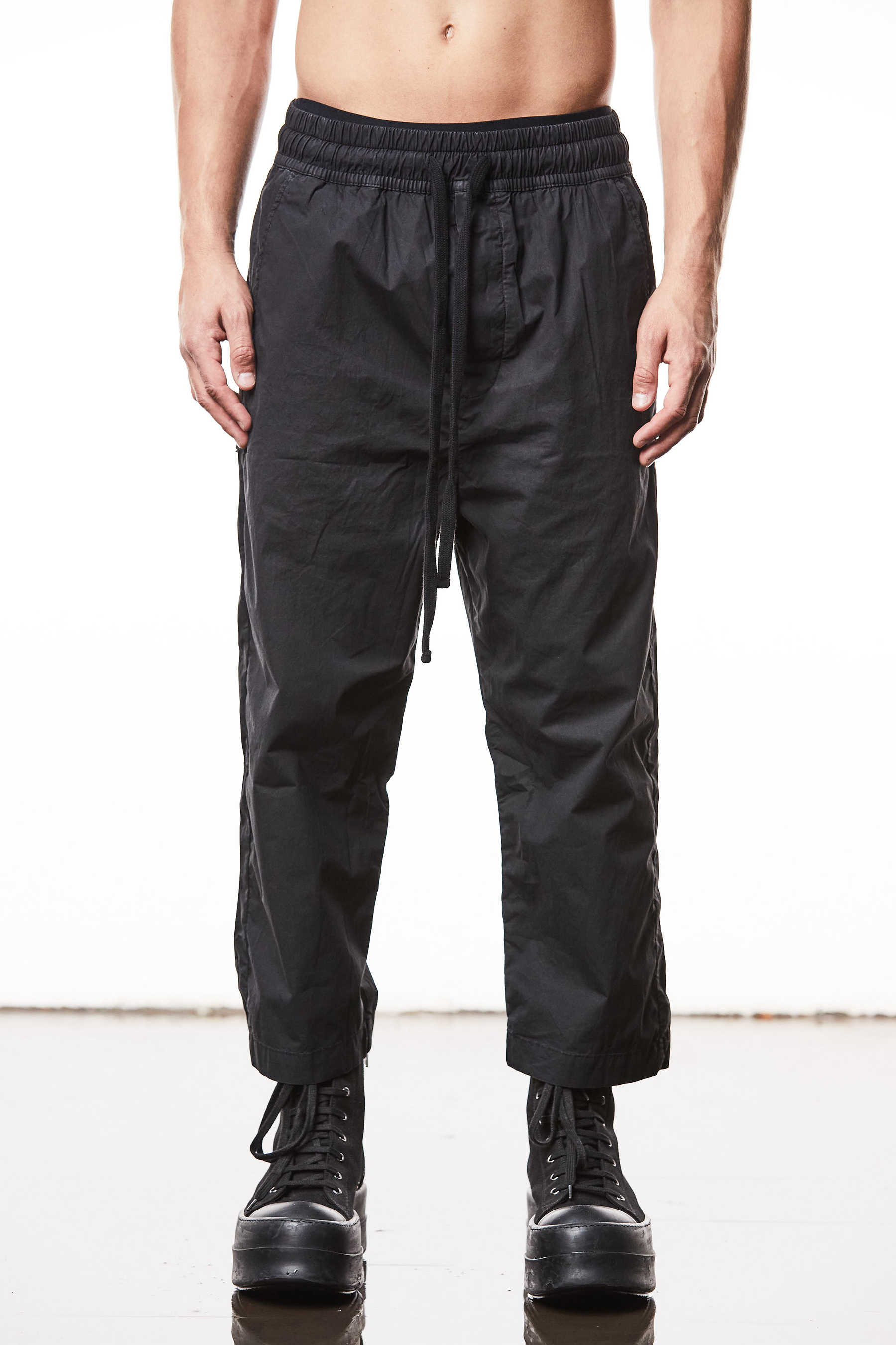 THOM KROM Cropped Leg Washed Crashed Cotton Stretch Pants