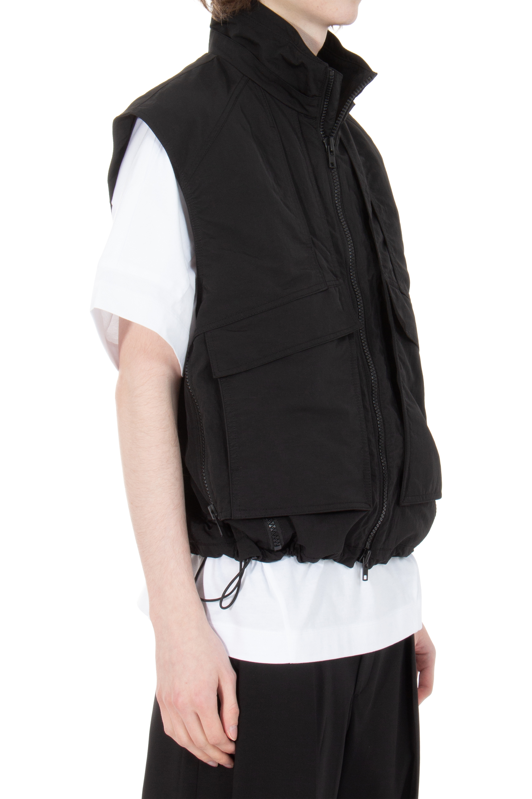 JUUN.J Pocket Cover Nylon Vest