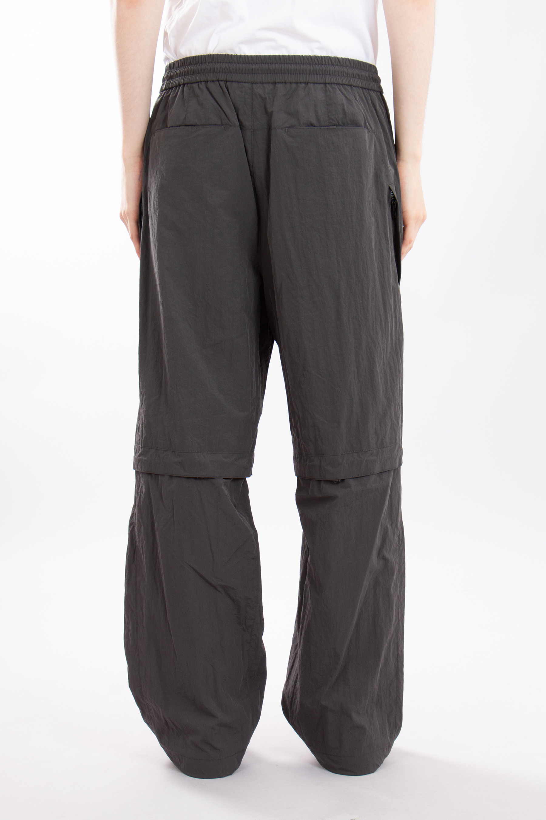 JUUN.J Loose Fit Nylon Pants