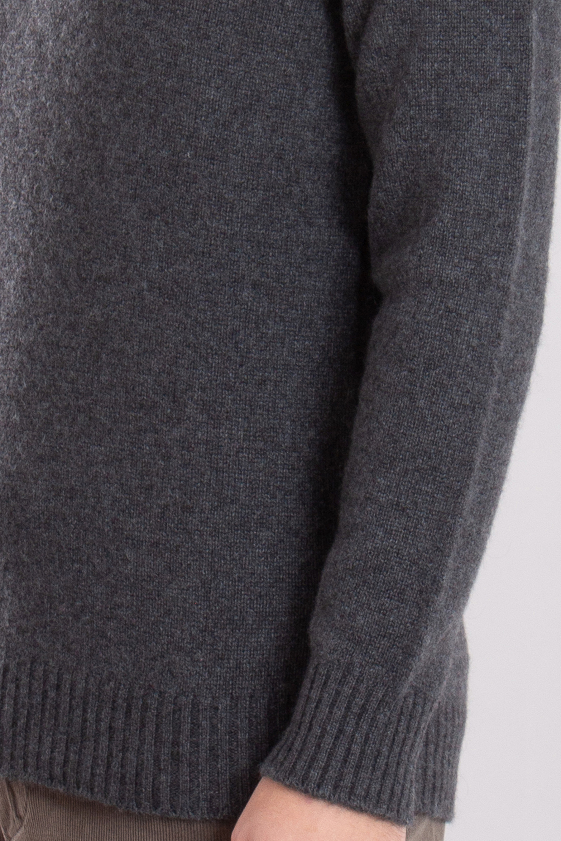 ROBERTO COLLINA Cashmere-Baby Alpaca Blend V-Neck Sweater