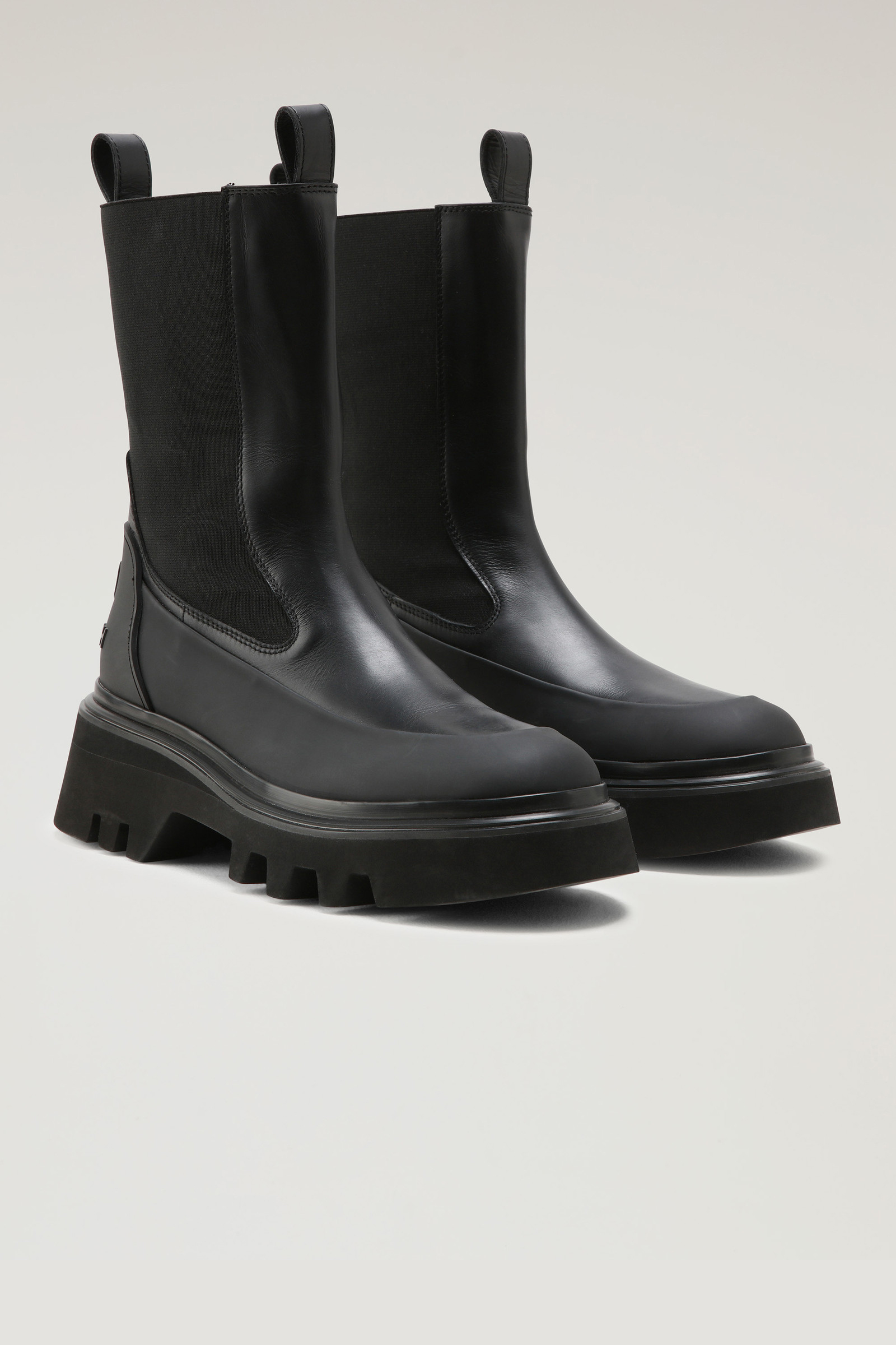 WOOLRICH Chelsea Boots With Military Tread