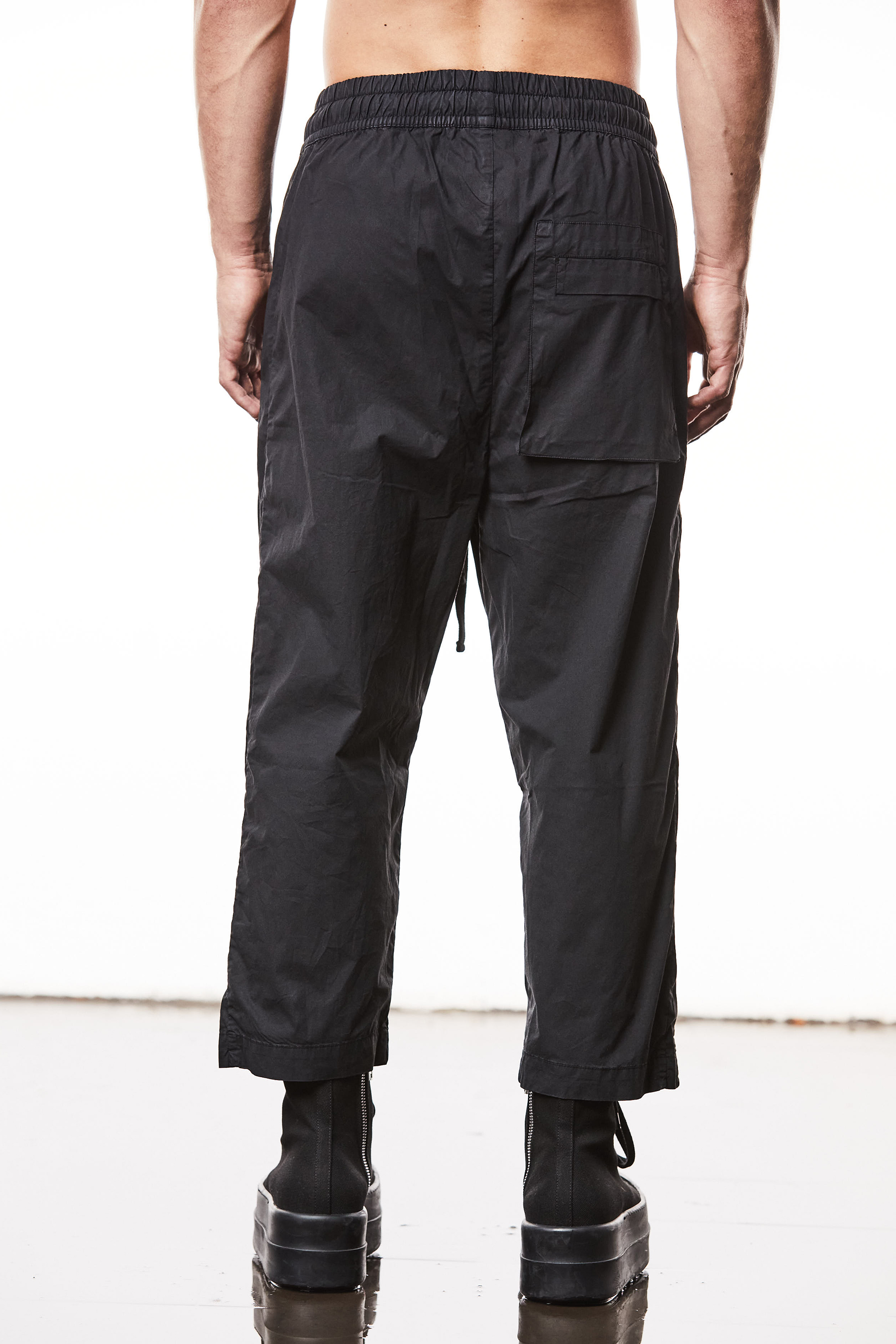 THOM KROM Cropped Leg Washed Crashed Cotton Stretch Pants