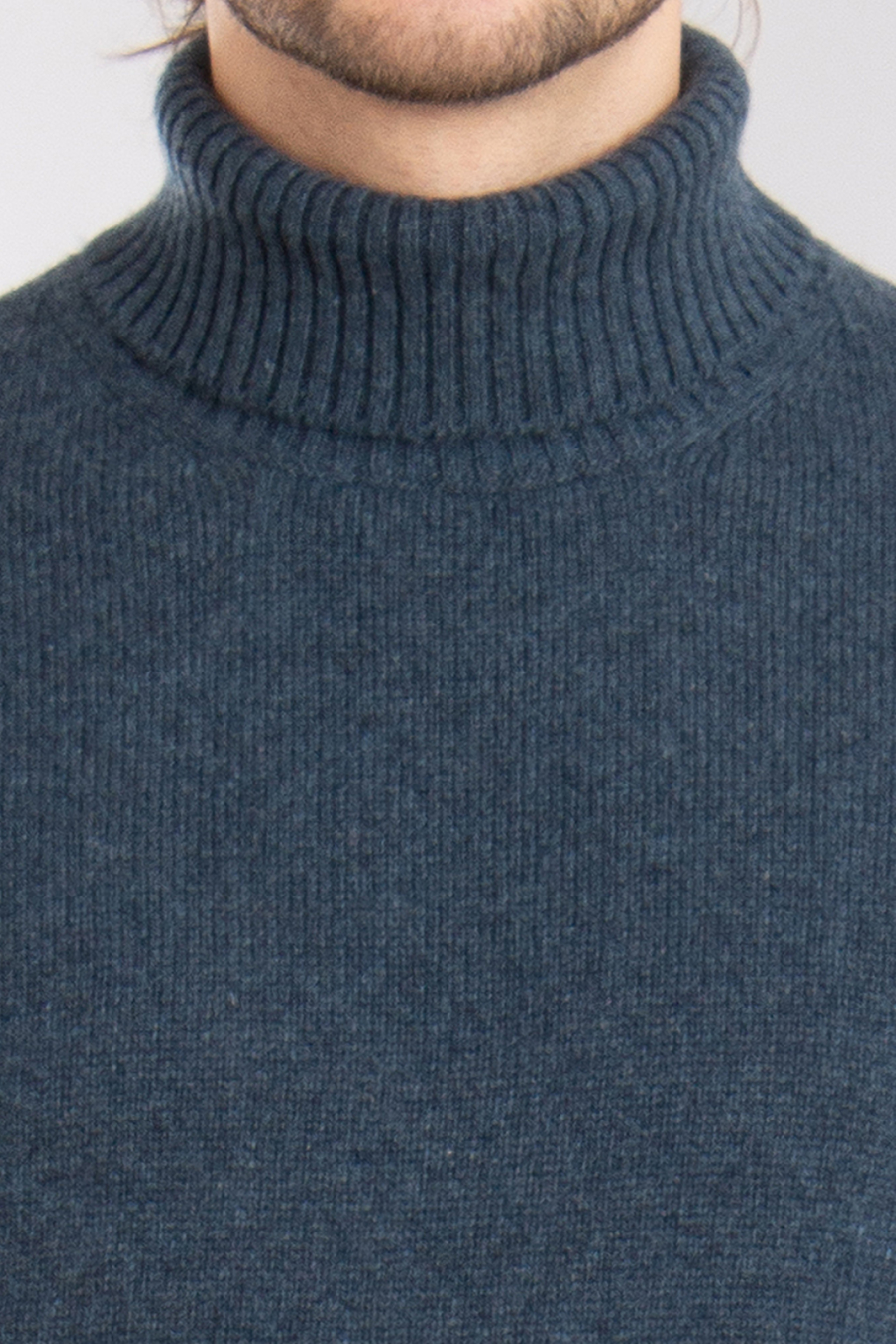 SEASE Coarsehair Cashmere Turtleneck Sweater