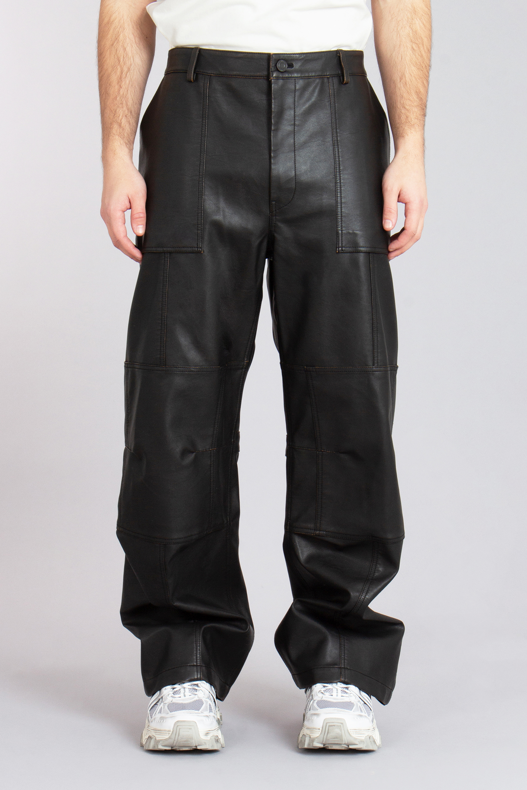 JUUN.J Loose Fit Faux Leather Pants