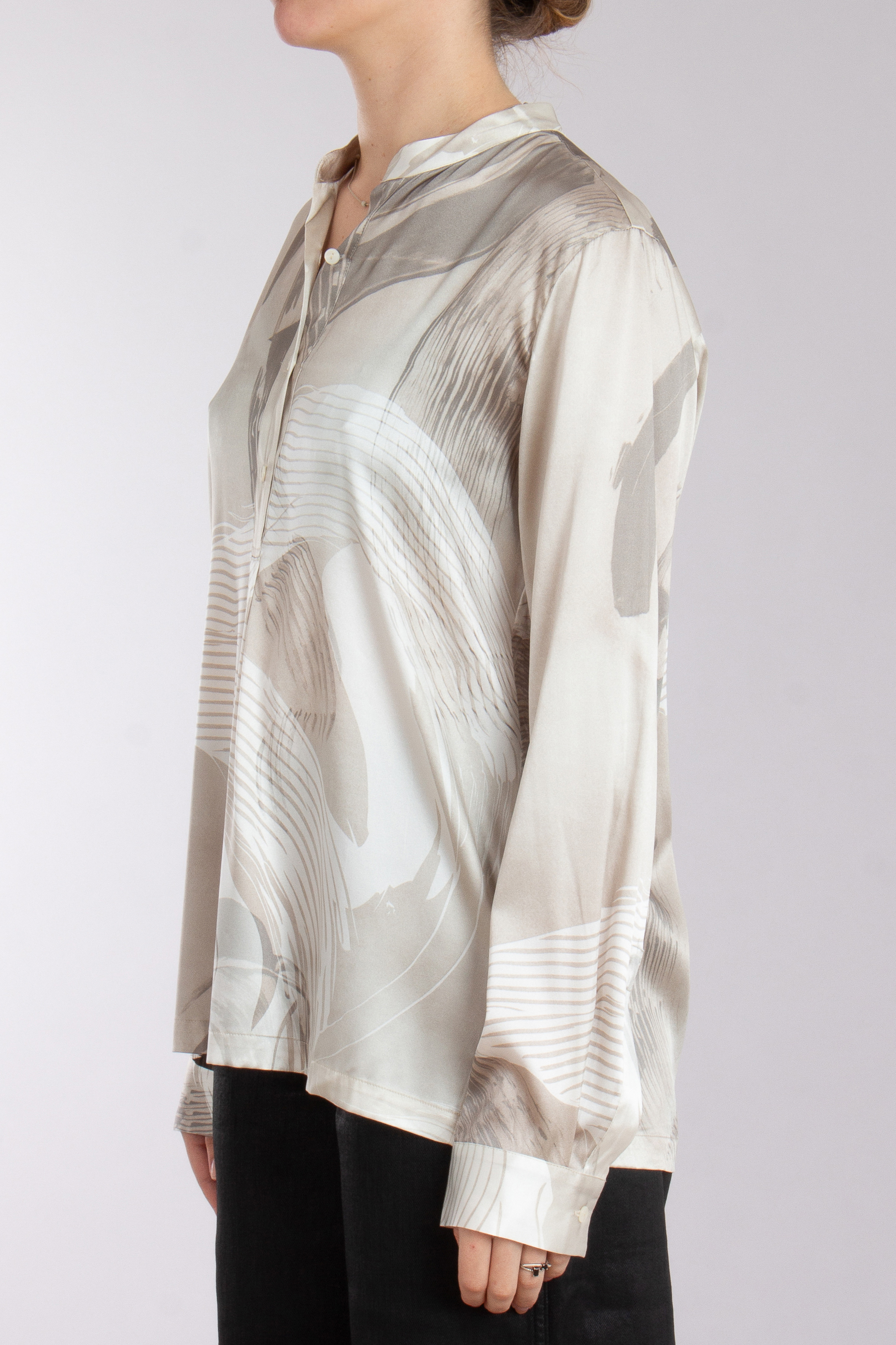 0039 ITALY Patterned Silk Stretch Blouse Janice