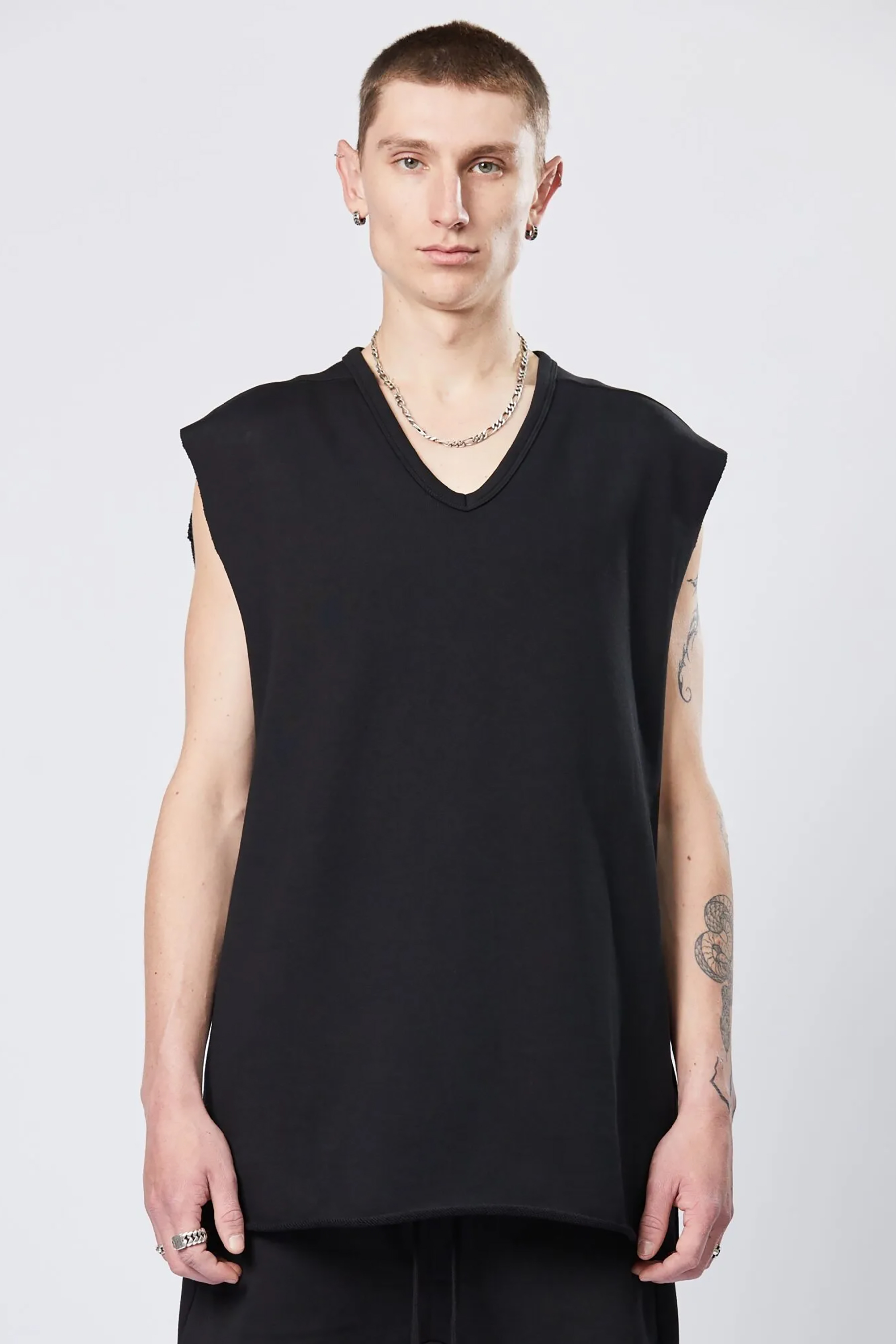 THOM KROM Sleeveless Cotton V-Neck Top