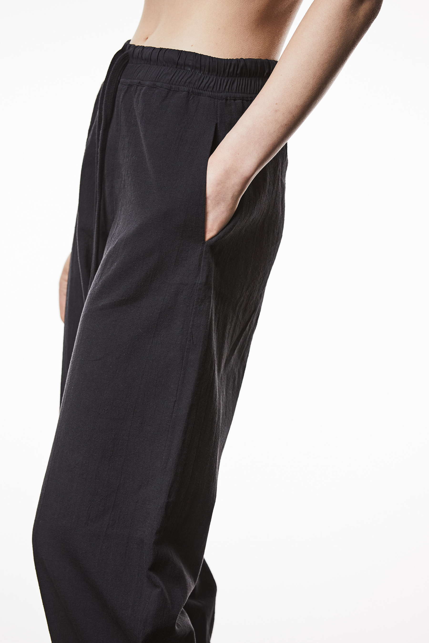 THOM KROM Relaxed Linen-Cotton Blend Pants