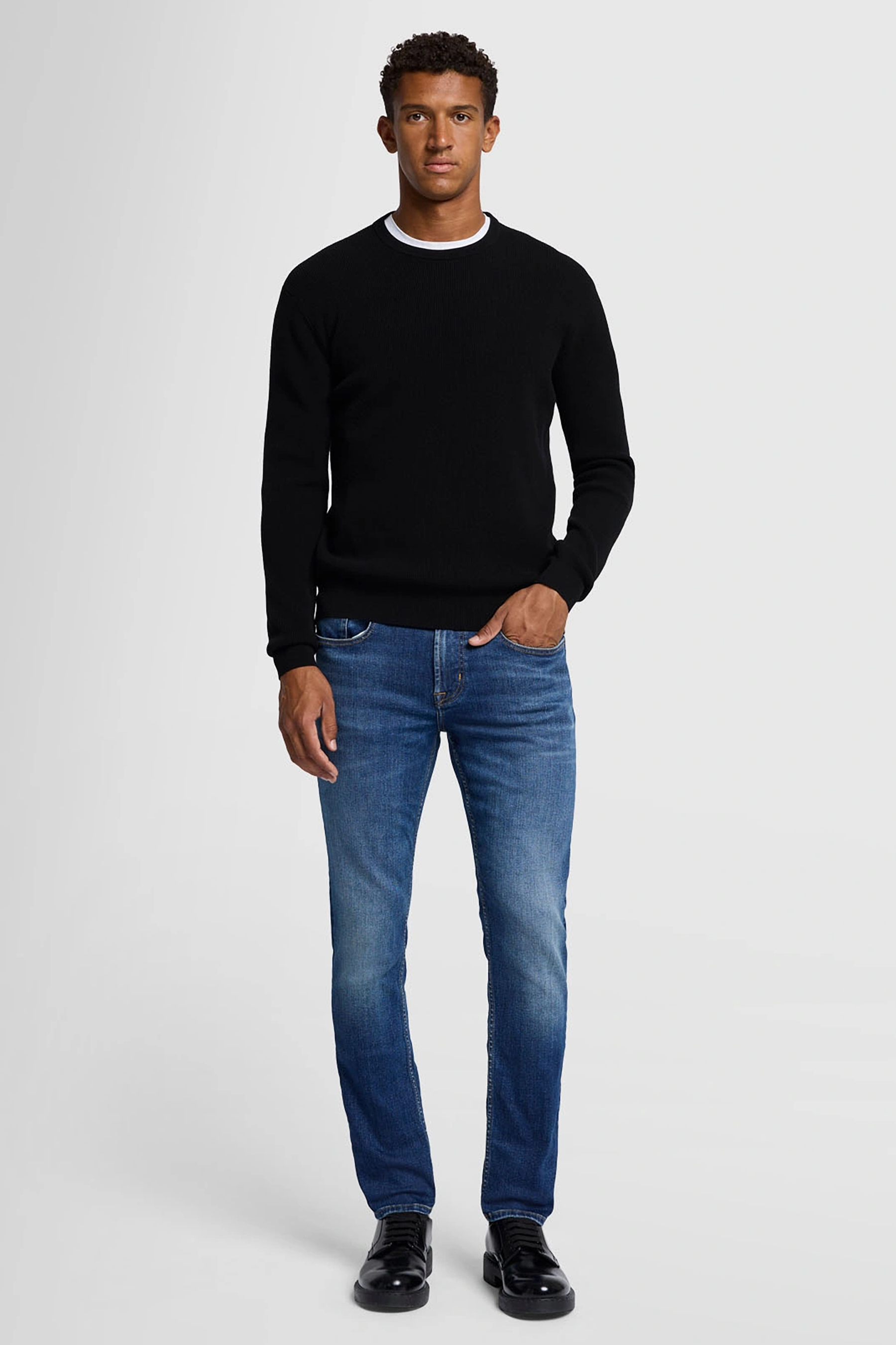 7 FOR ALL MANKIND Luxe Performance Denim Jeans Slimmy Tapered