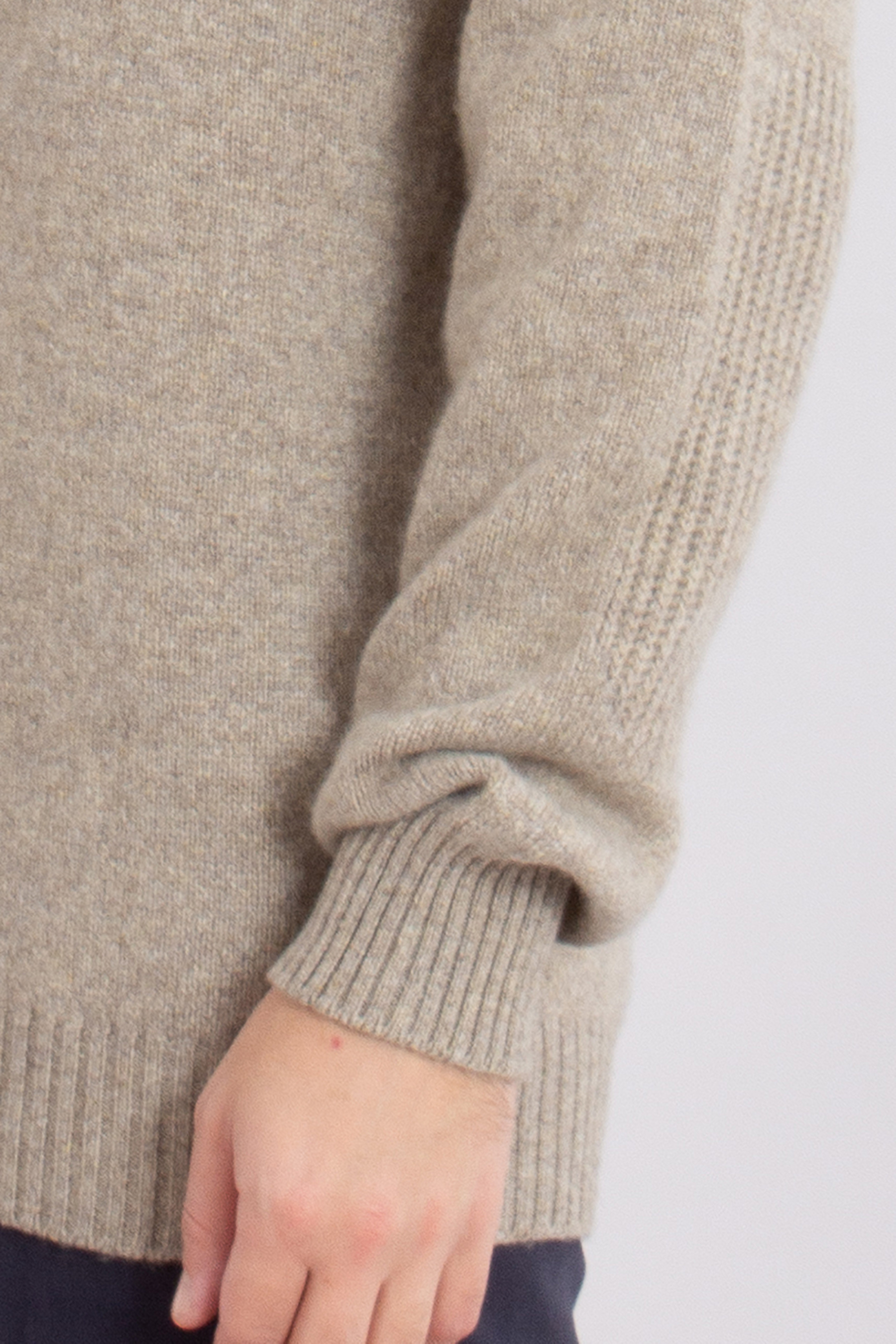 SEASE Coarsehair Cashmere Round Neck Sweater