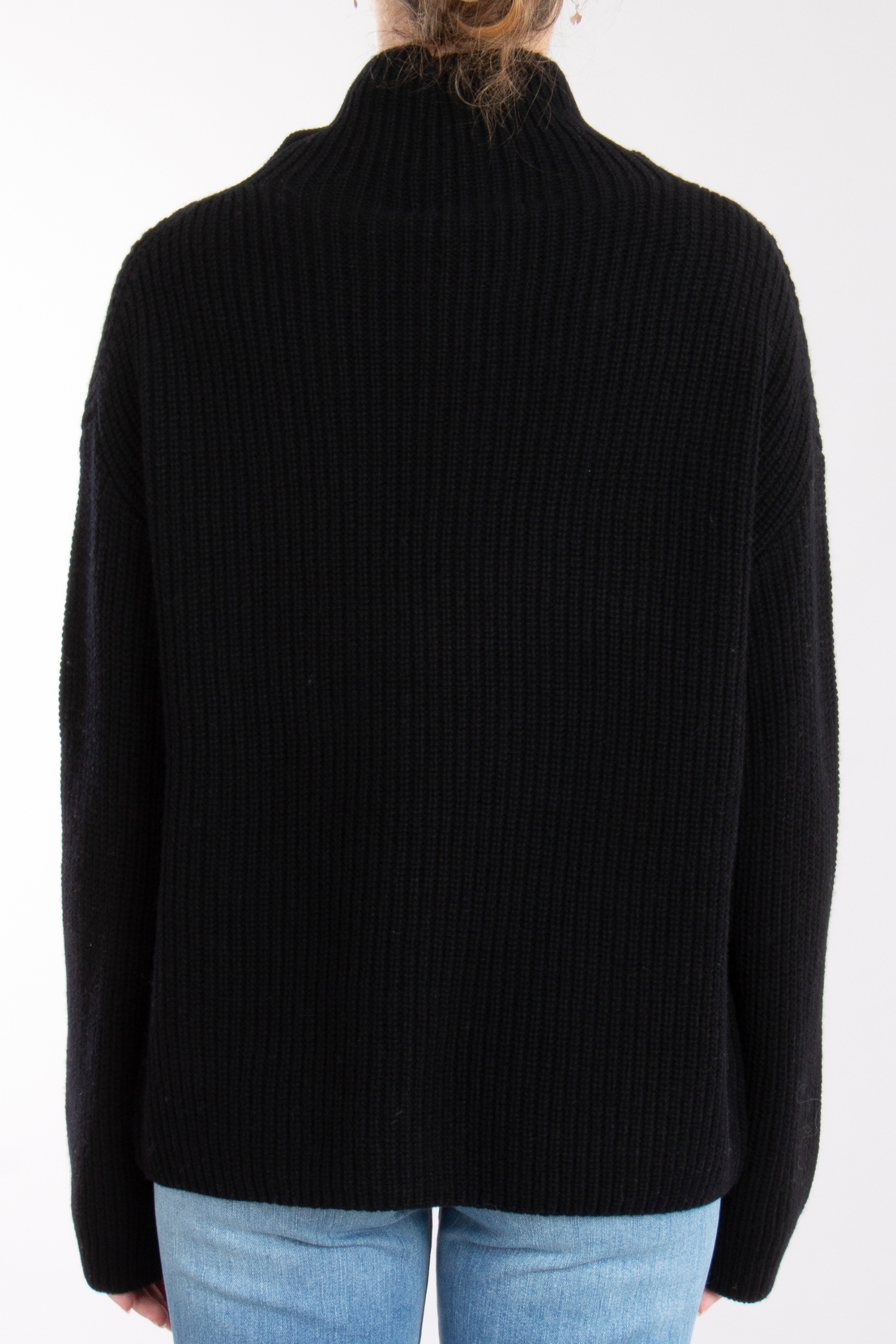 0039 ITALY Ribbed Cashmere-Wool Blend Mock Neck Sweater Lona