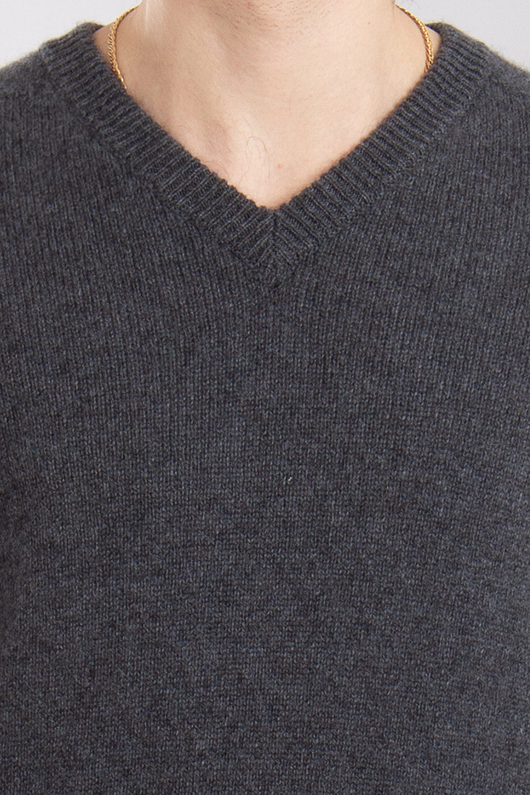 ROBERTO COLLINA Cashmere-Baby Alpaca Blend V-Neck Sweater