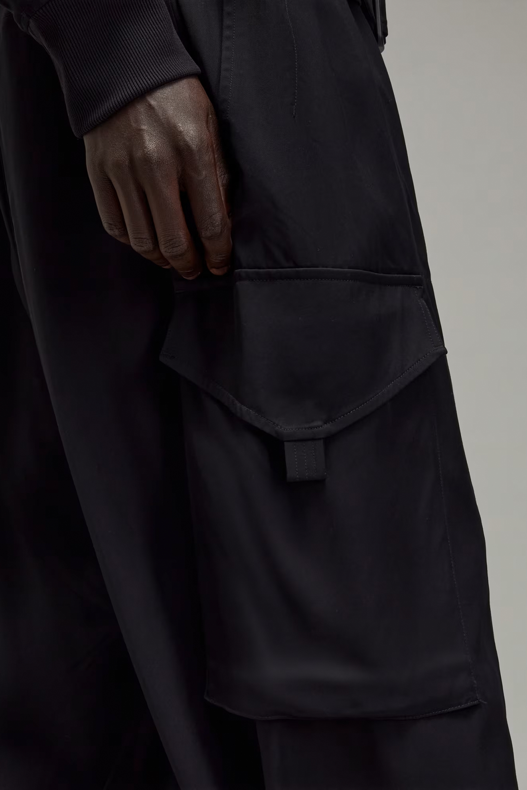 Y-3 Loose Fit Rayon Twill Cargo Pants