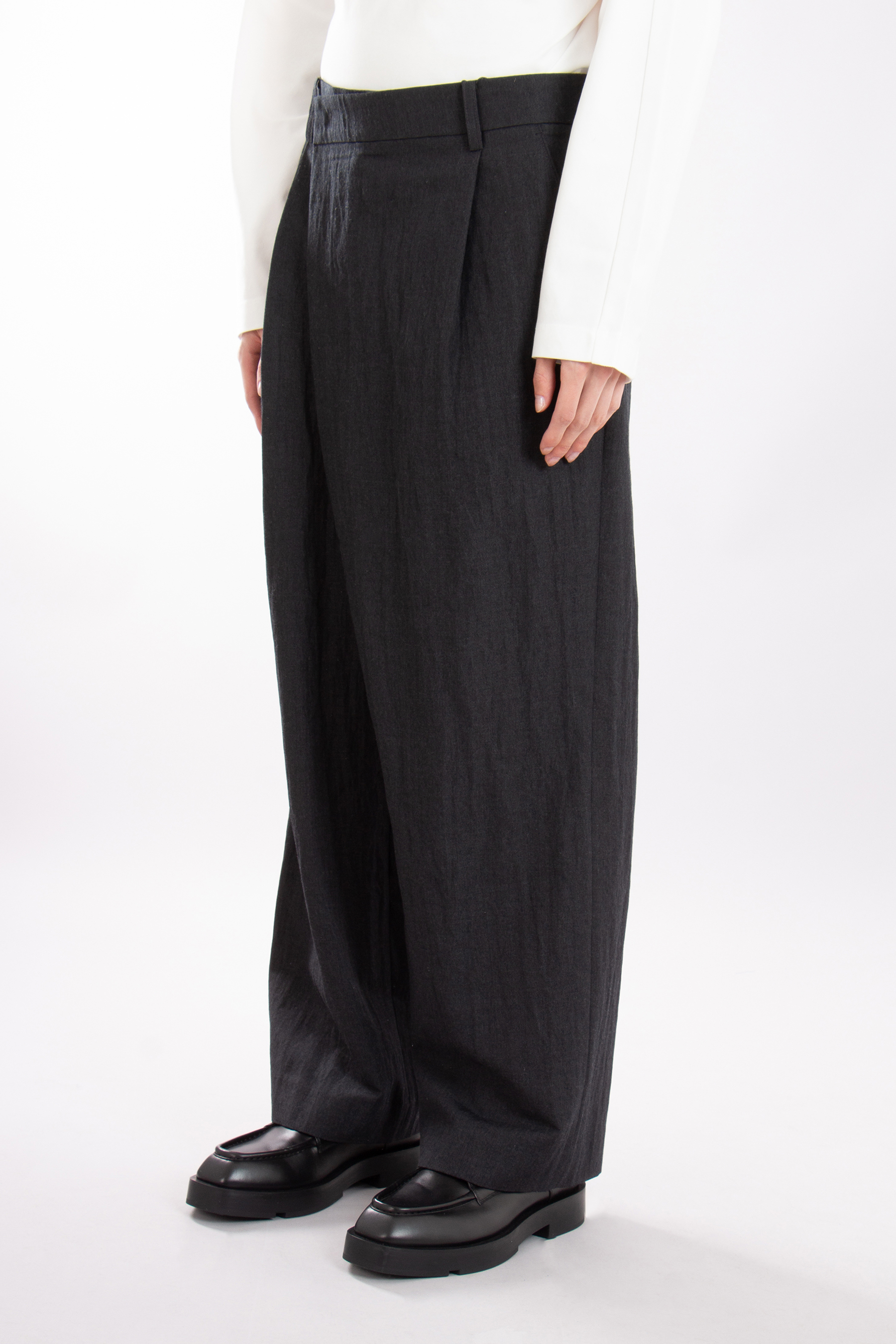 JUUN.J Wool-Nylon Blend One-Tuck Wrap Pants