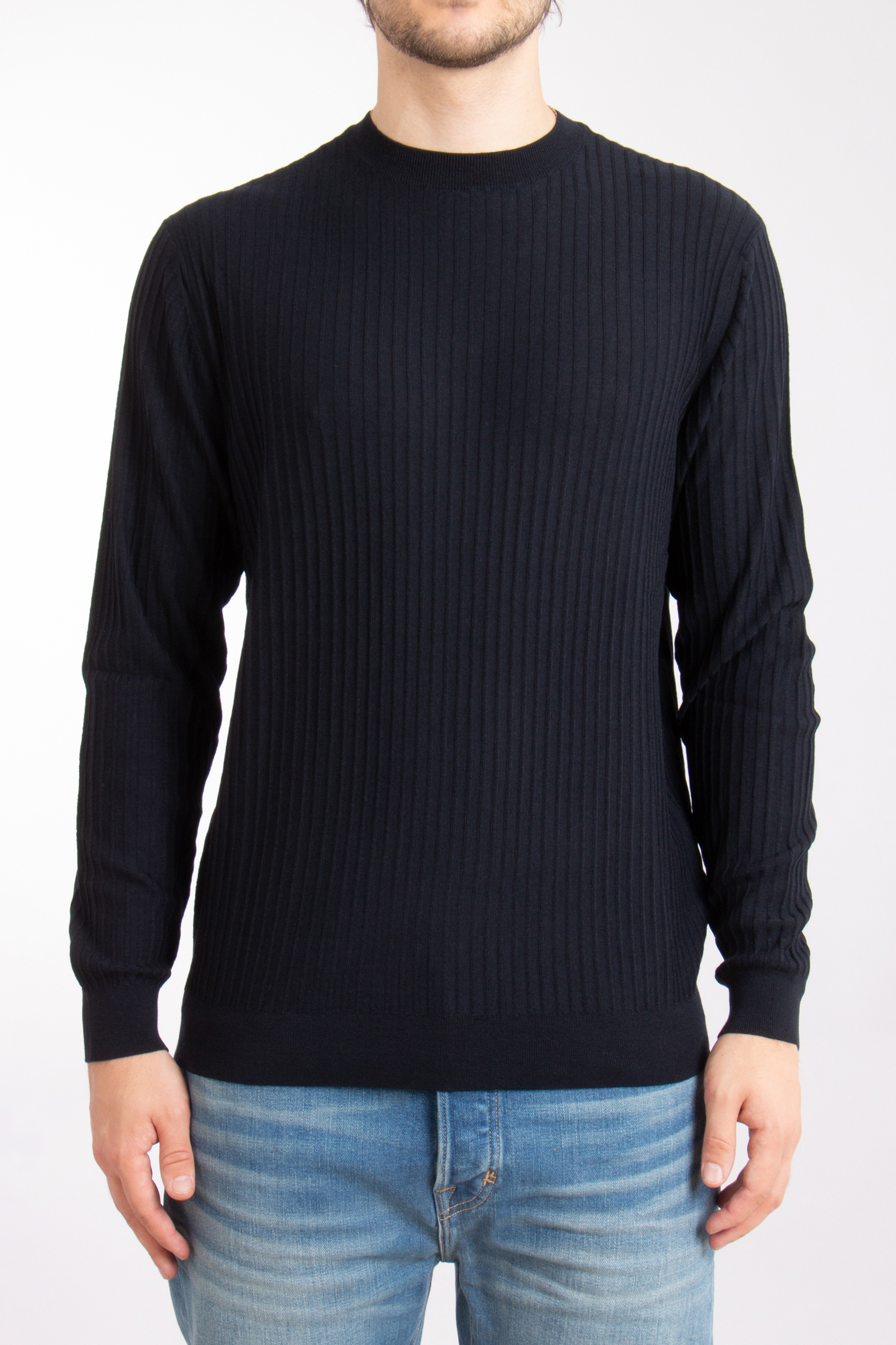 EMPORIO ARMANI Travel Essential Virgin Wool Sweater