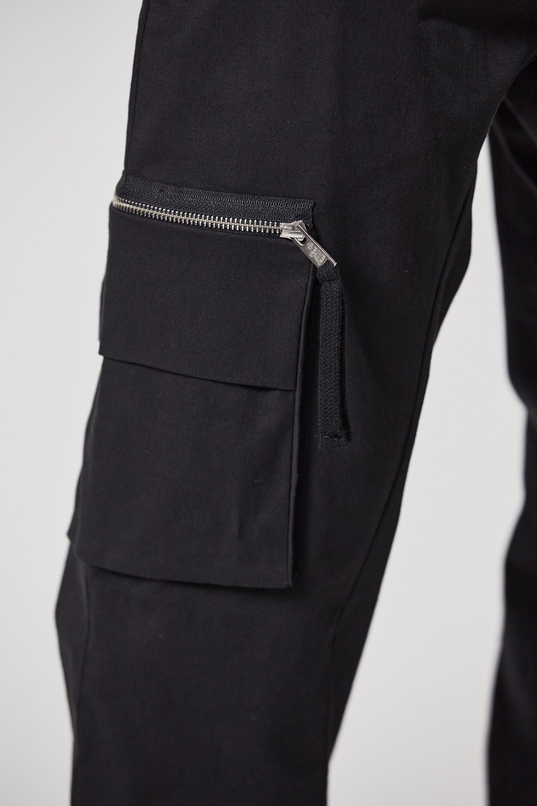 THOM KROM Woven Cotton Stretch Cargo Pants