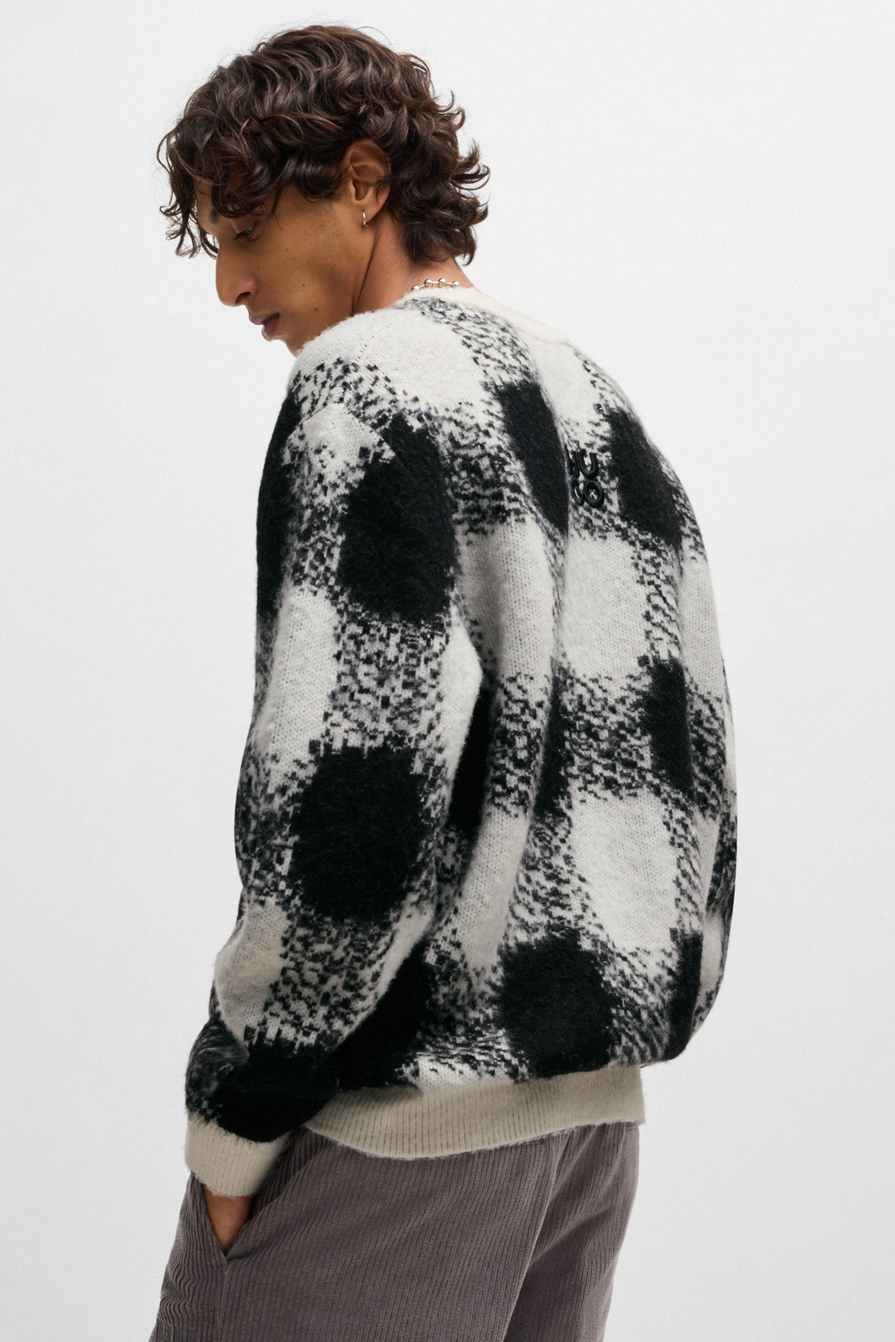 HUGO Oversized Checked Jacquard Knit Sweater Shequer