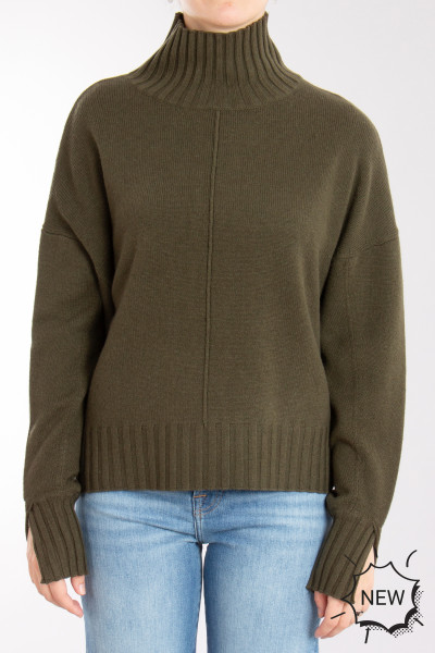 0039 ITALY Cashmere-Wool Blend Mock Neck Sweater Nima